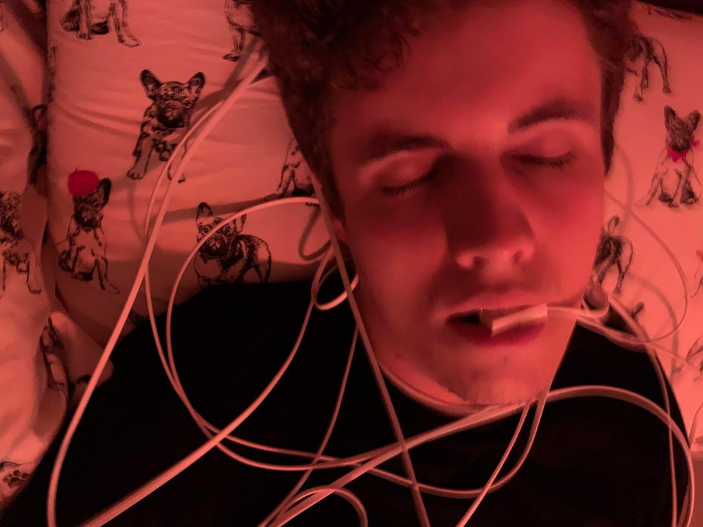 This still looks quite sexual which wasn't esactly what i was going for but you don't get to see Louis face this close due to the camera angle when filming anyway.